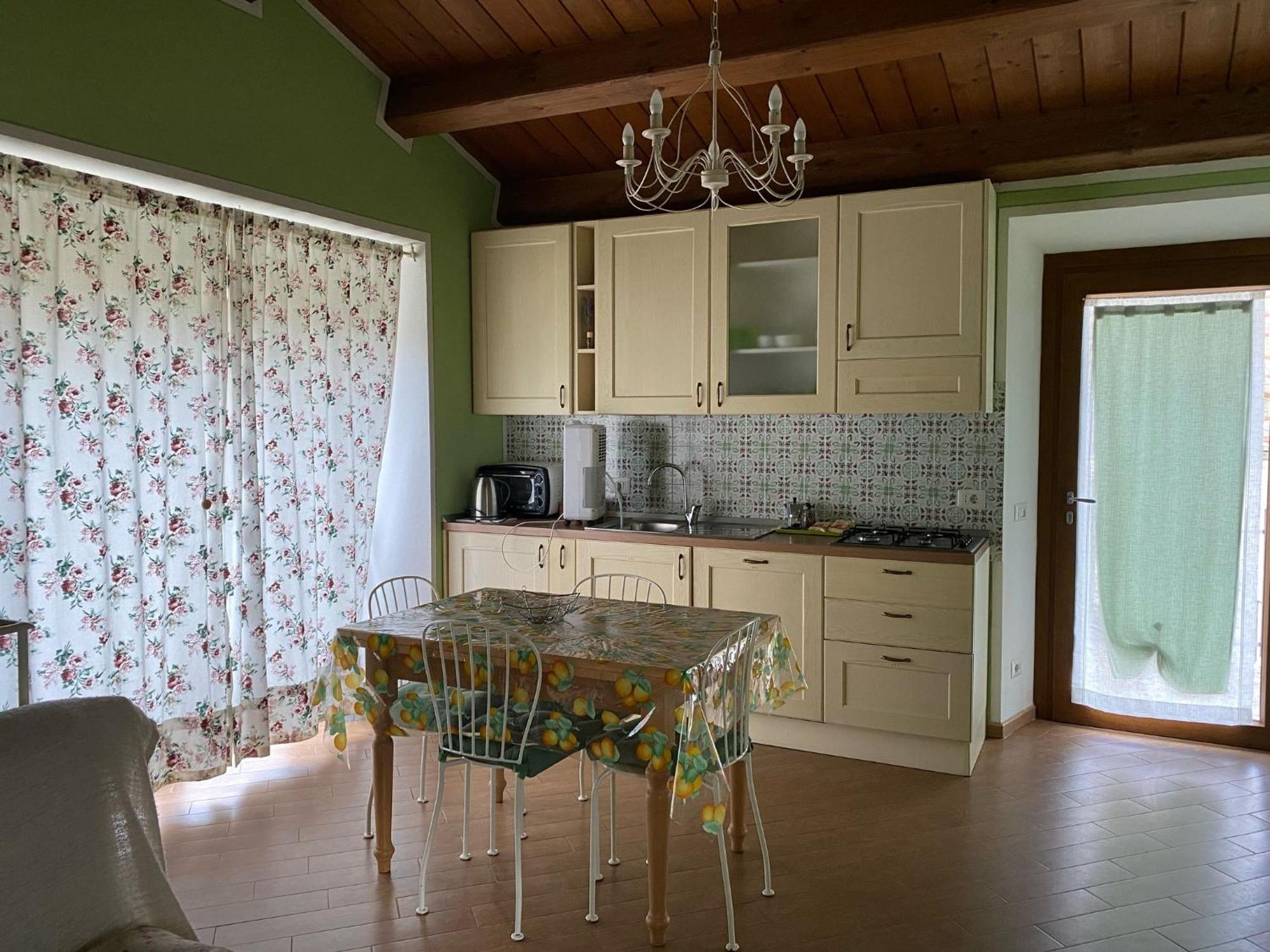 Agriturismo Vezzano تشيوسي ديلا فيرنا المظهر الخارجي الصورة